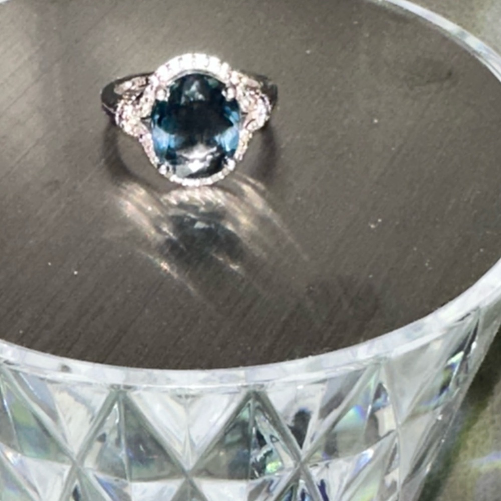 Elegant Silver and London Blue Topaz Gemstone Ring